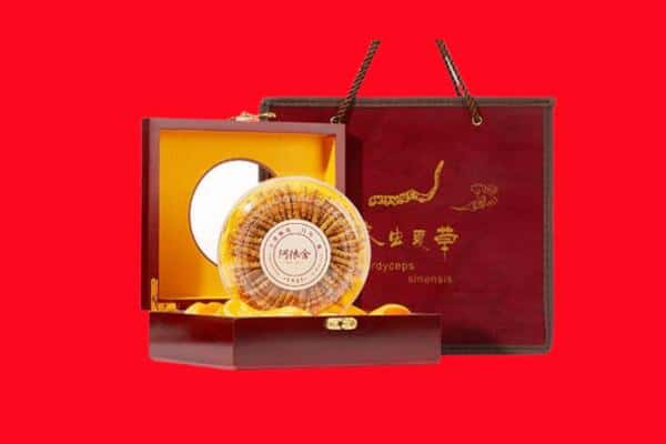 收购资讯:双阳区回收冬虫夏草是按克吗